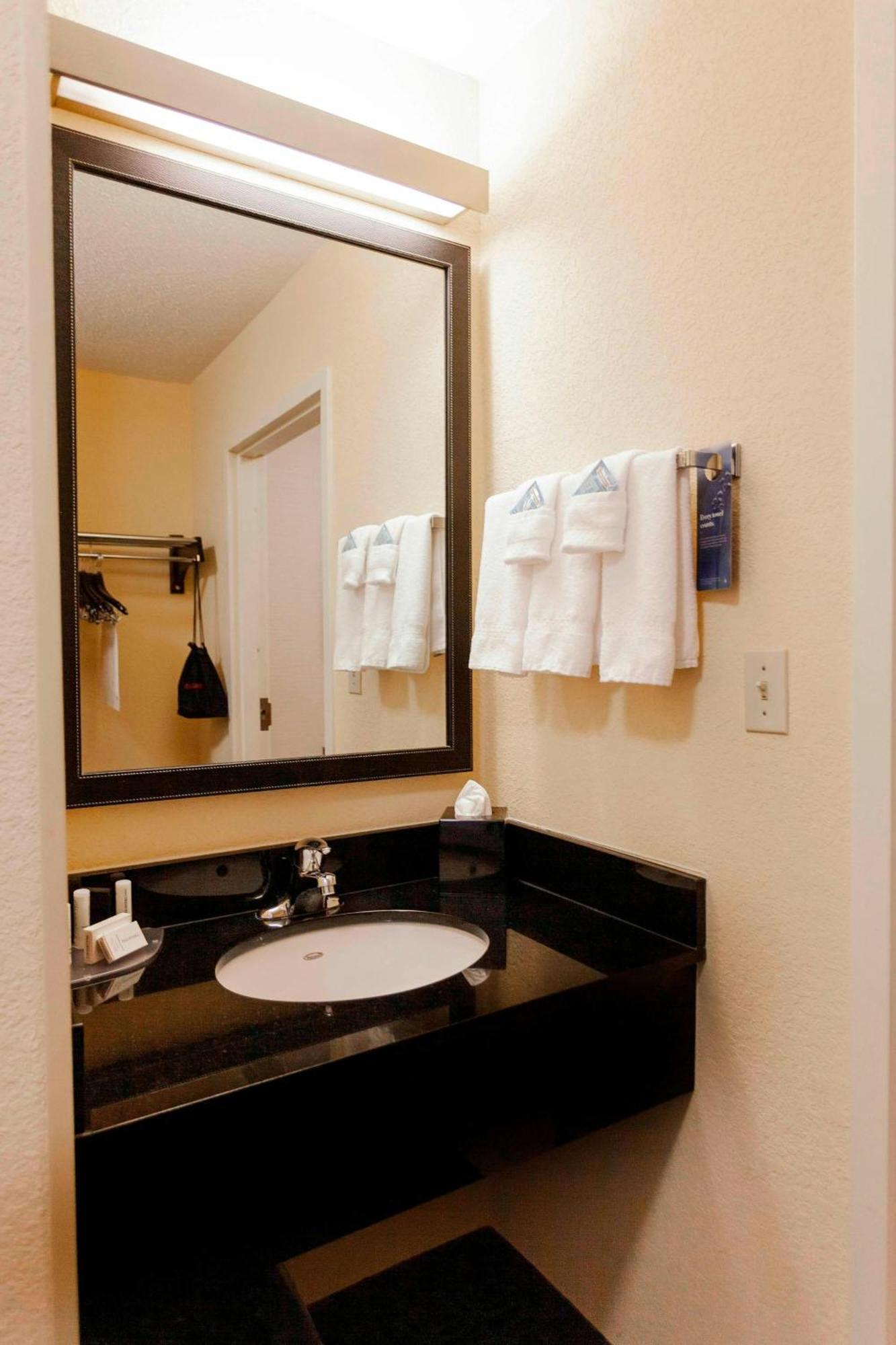 Fairfield Inn By Marriott Ponca City Esterno foto
